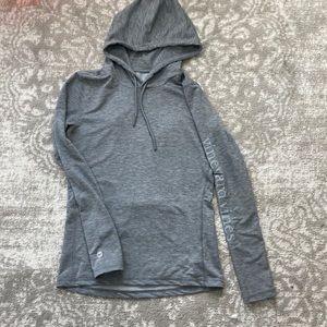 VINEYARD VINES PERFORMANCE PULLOVER